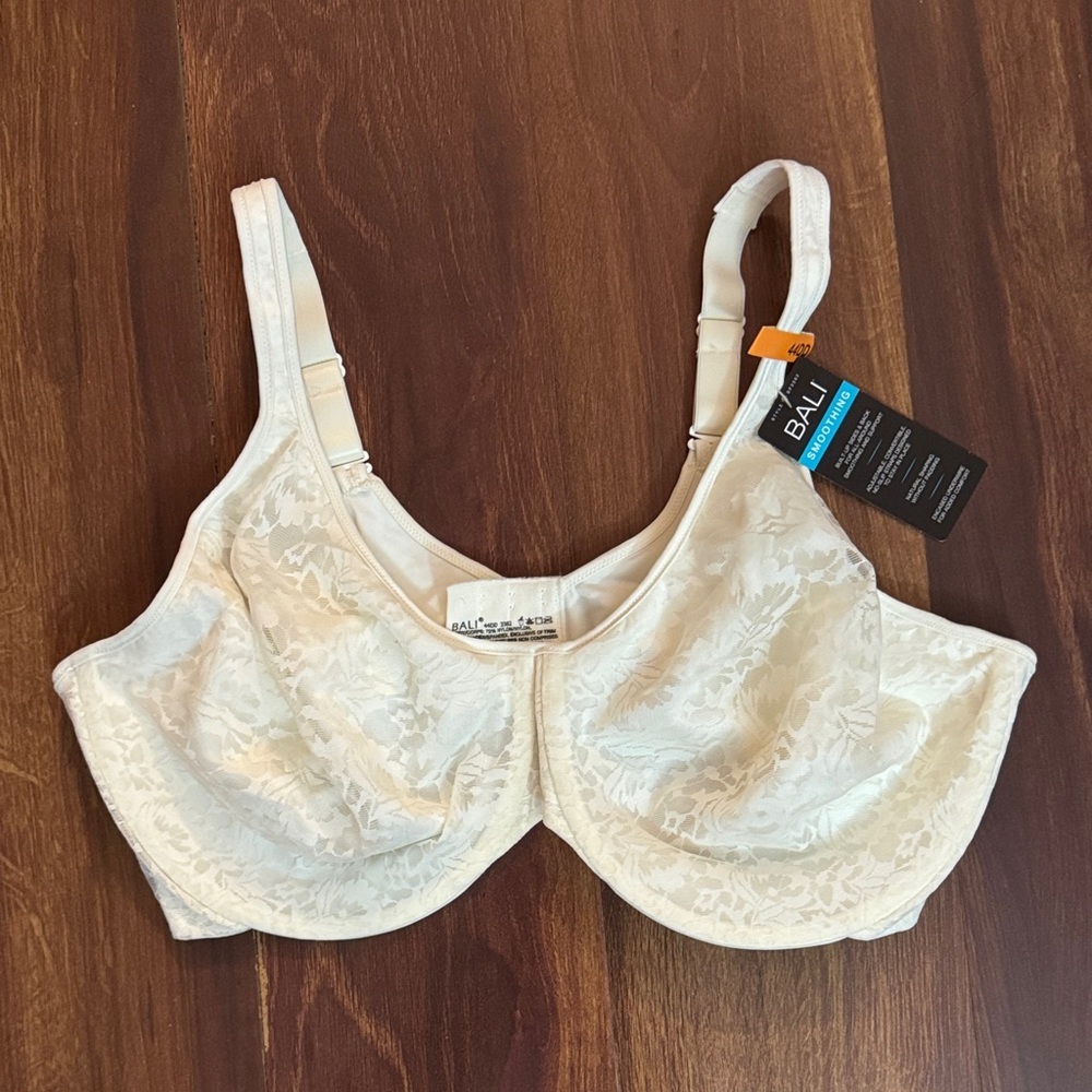 Bali Women's Floral Lace Underwire Bra - Ivory Size 44DD